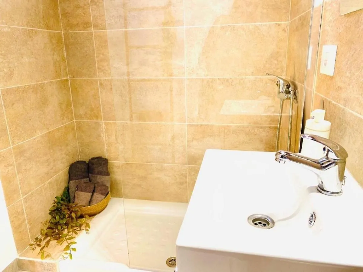 Bernegal Maday Hot Tub Climatizado Piscina Y Jardin Villa Buzanada Holiday home