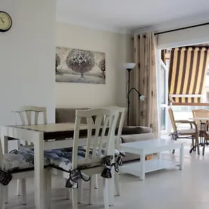 Jardines Del Sur, Ocean View Buzanada